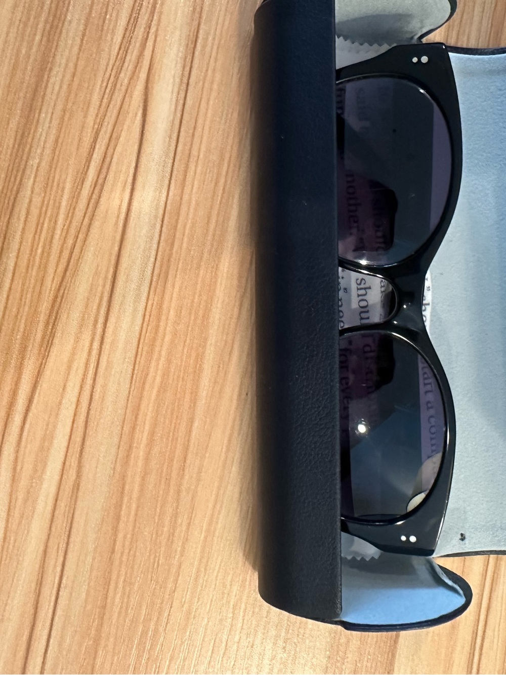 Warby Parker Annika Sunglasses in Jet Black - Picture 4 of 5